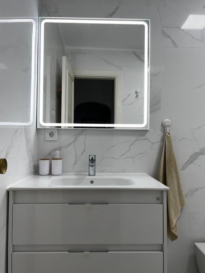 Synergy Apartment, 2 Bedroom, City Center By Namaste Elite Τορρεμολίνος Εξωτερικό φωτογραφία