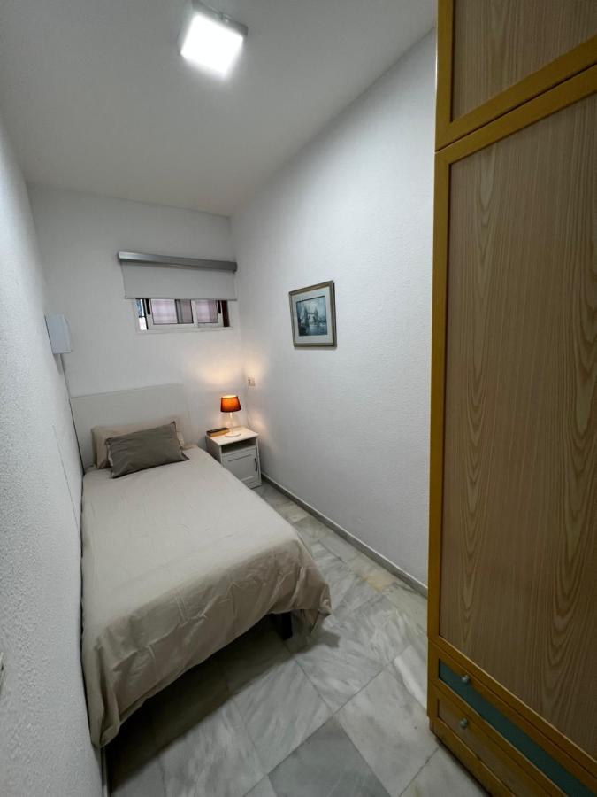 Synergy Apartment, 2 Bedroom, City Center By Namaste Elite Τορρεμολίνος Εξωτερικό φωτογραφία