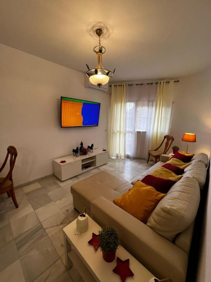 Synergy Apartment, 2 Bedroom, City Center By Namaste Elite Τορρεμολίνος Εξωτερικό φωτογραφία