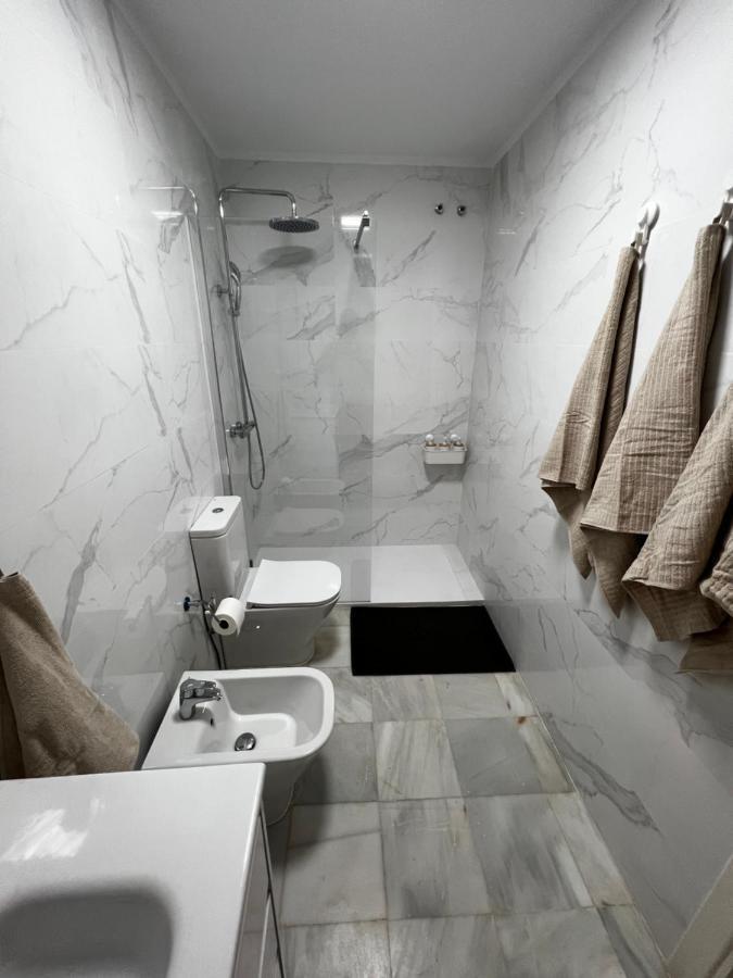 Synergy Apartment, 2 Bedroom, City Center By Namaste Elite Τορρεμολίνος Εξωτερικό φωτογραφία